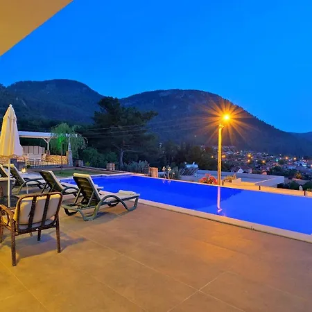 Βίλα Fethiye Uzumlu Village 3 Bedroom Luxury Villa With Private Pool Φετιγιέ